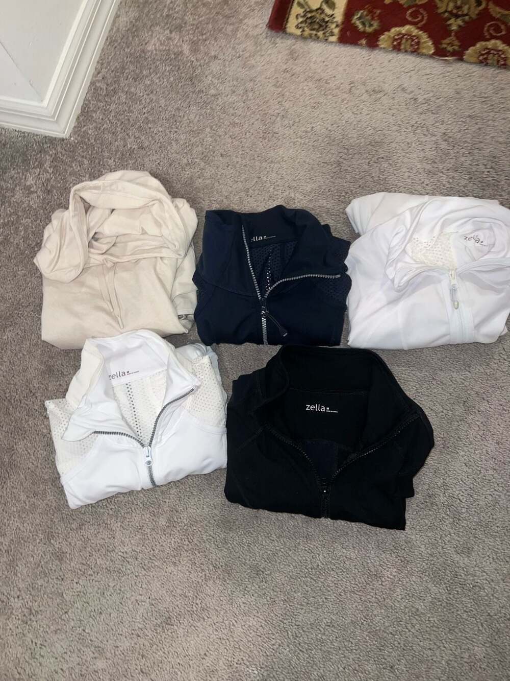 Lot of 5 Zella Women's Activewear Athletic Zip-Up Jackets and Hoodie Size Medium